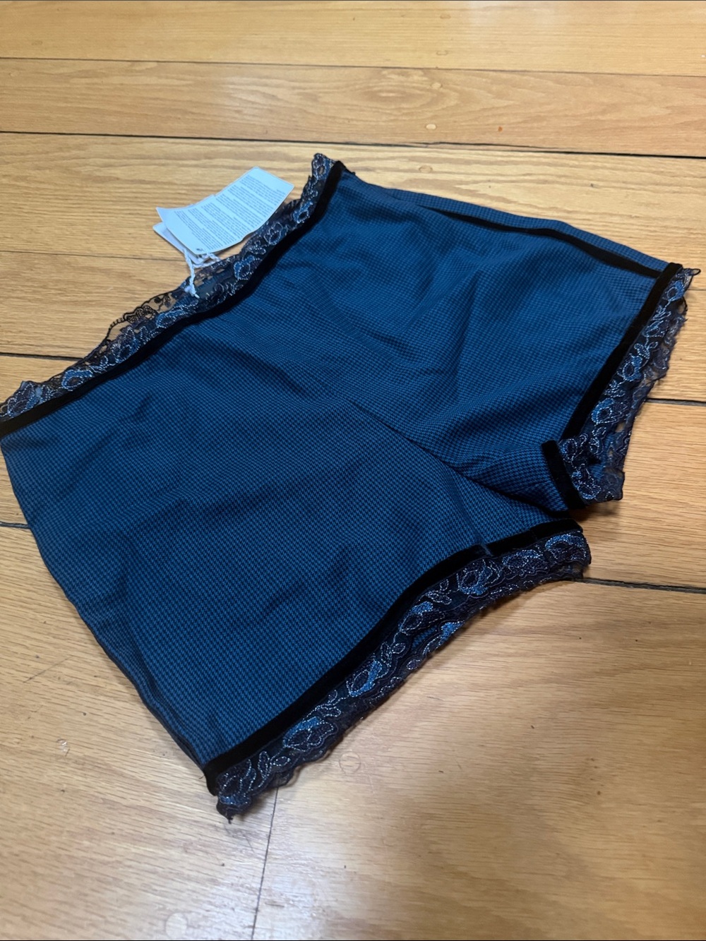 Laperla Shorts with Lace and Velvet Trim